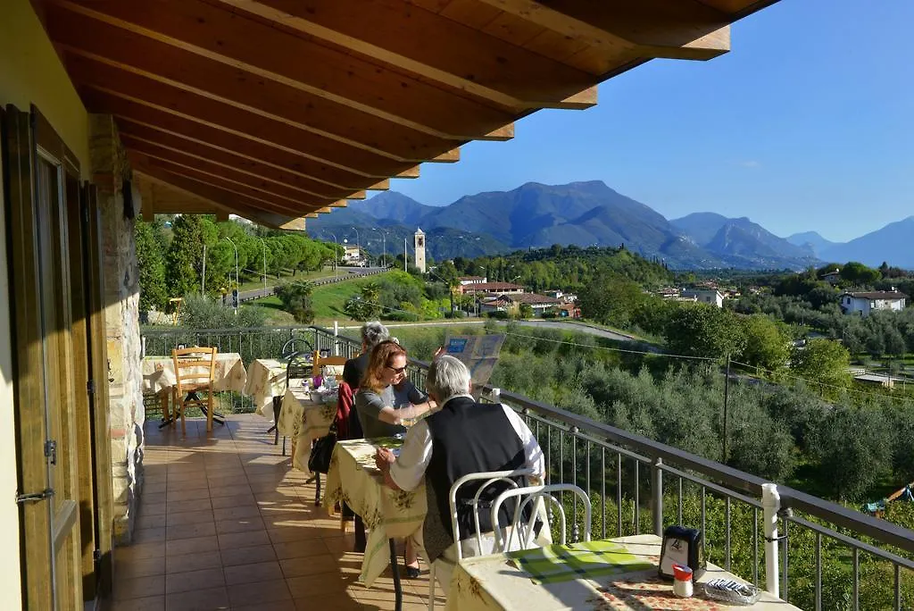 Antiche Mura Casa Vacanze Puegnago sul Garda 0*,  Italia