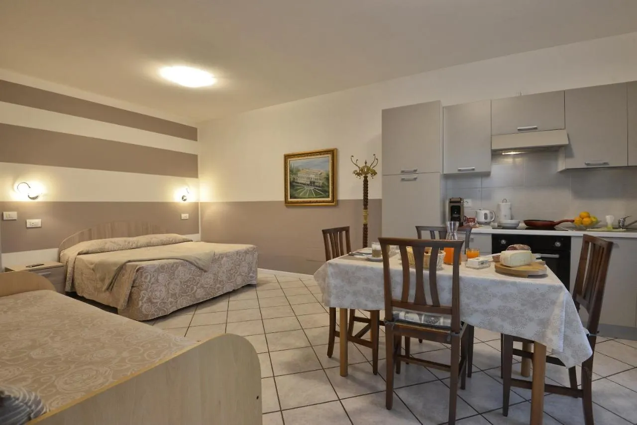 Antiche Mura Casa Vacanze Puegnago del Garda Appartamento