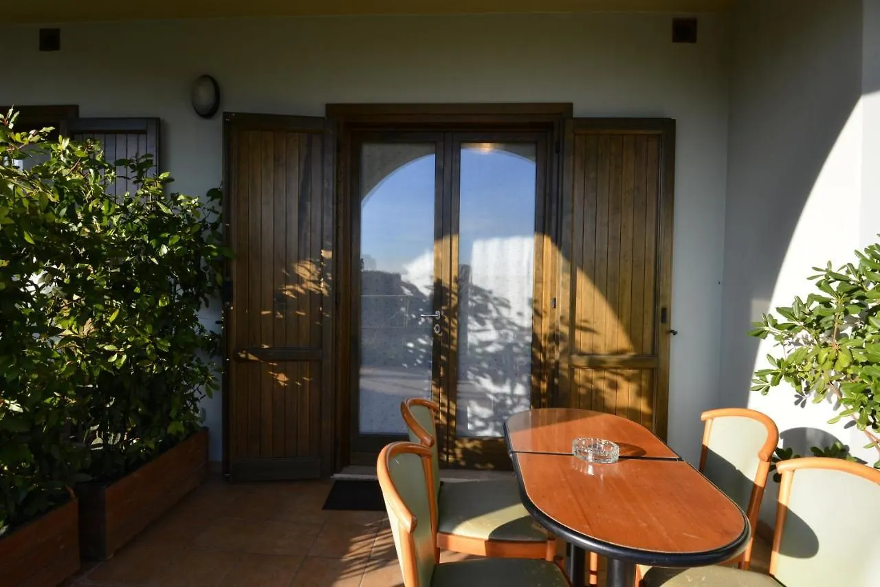 Antiche Mura Casa Vacanze Puegnago del Garda