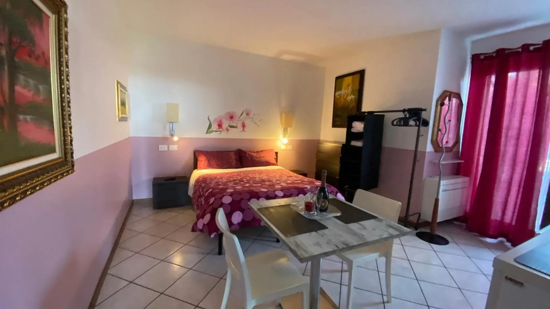 Antiche Mura Casa Vacanze Puegnago del Garda Italia